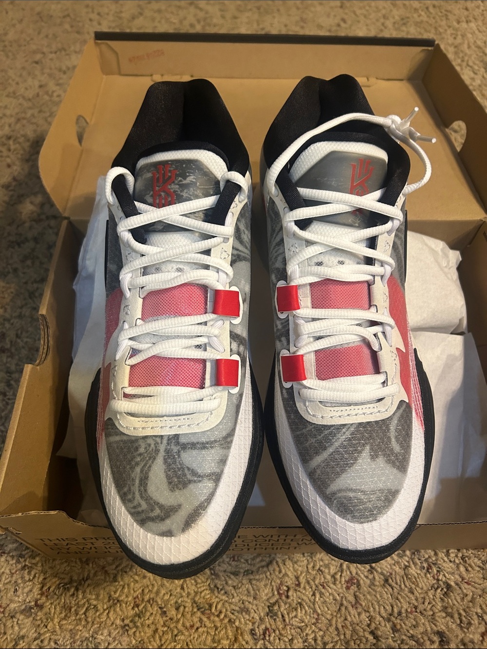 Nike Men's Low-Top Sneakers in White, Gray & Red